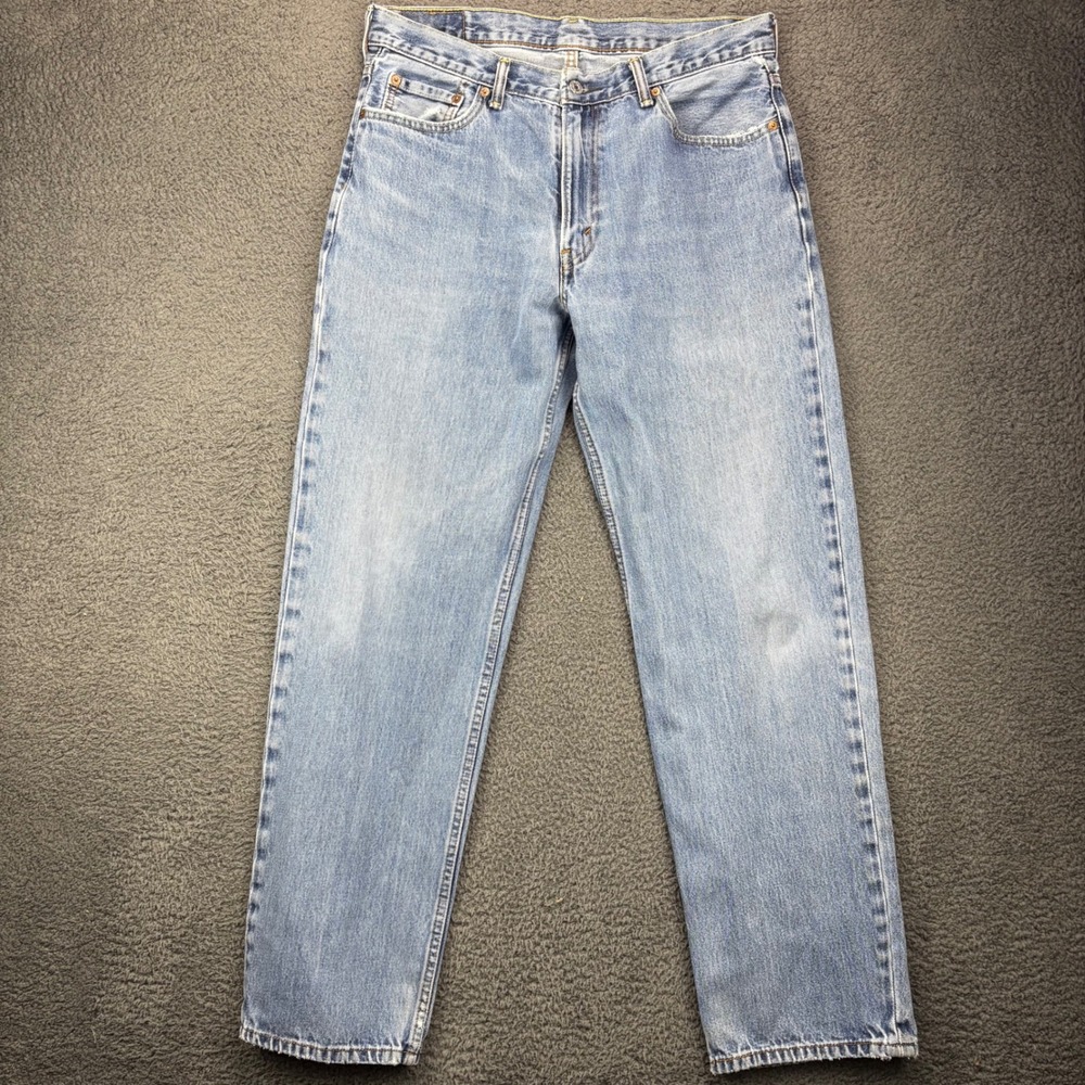Levis 550 Relaxed Fit Tapered Leg Jeans Light Wash Blue Mens 35x34 (Fits 34x31)